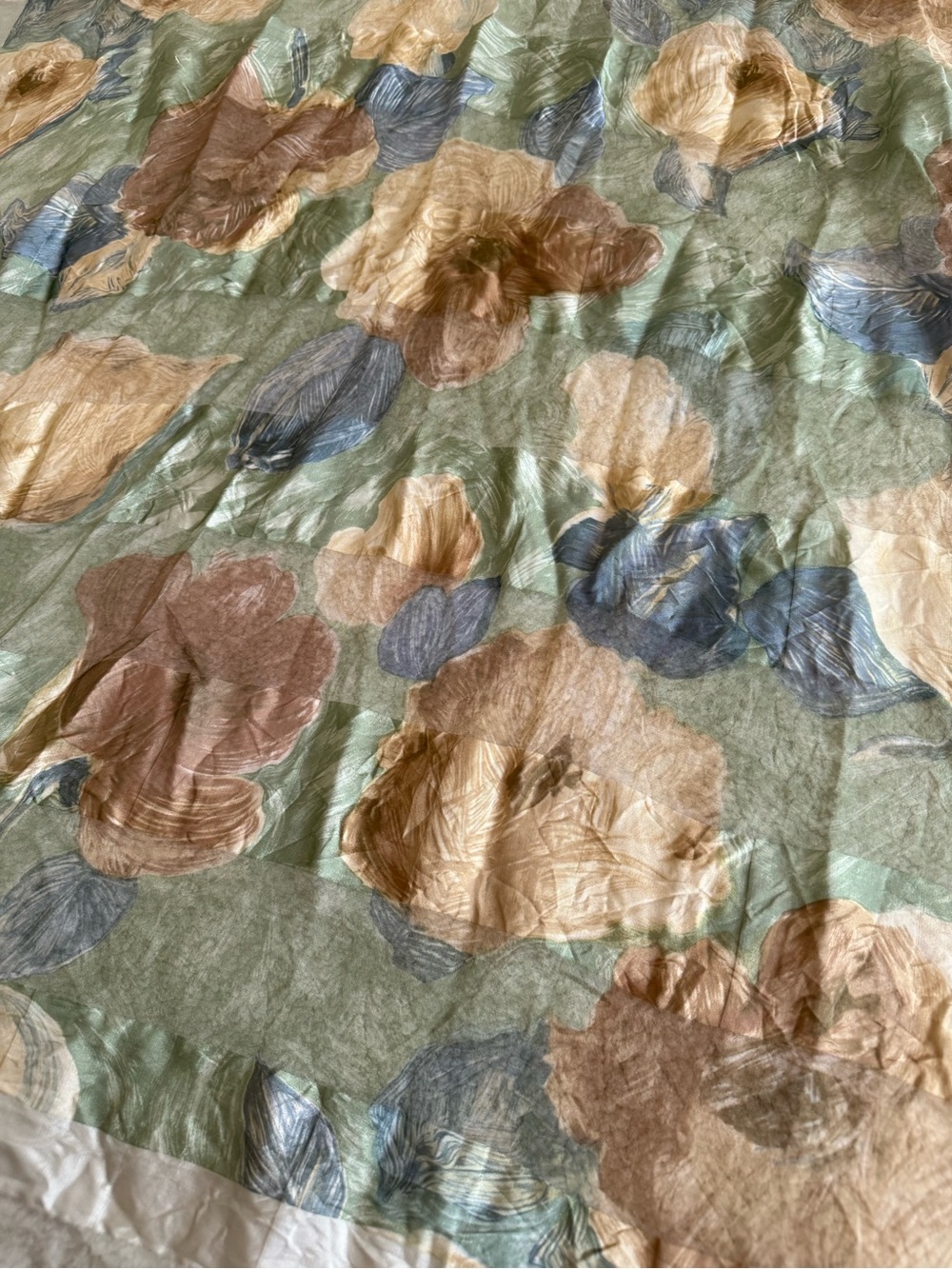 Basile scarf - Picture 5 of 6